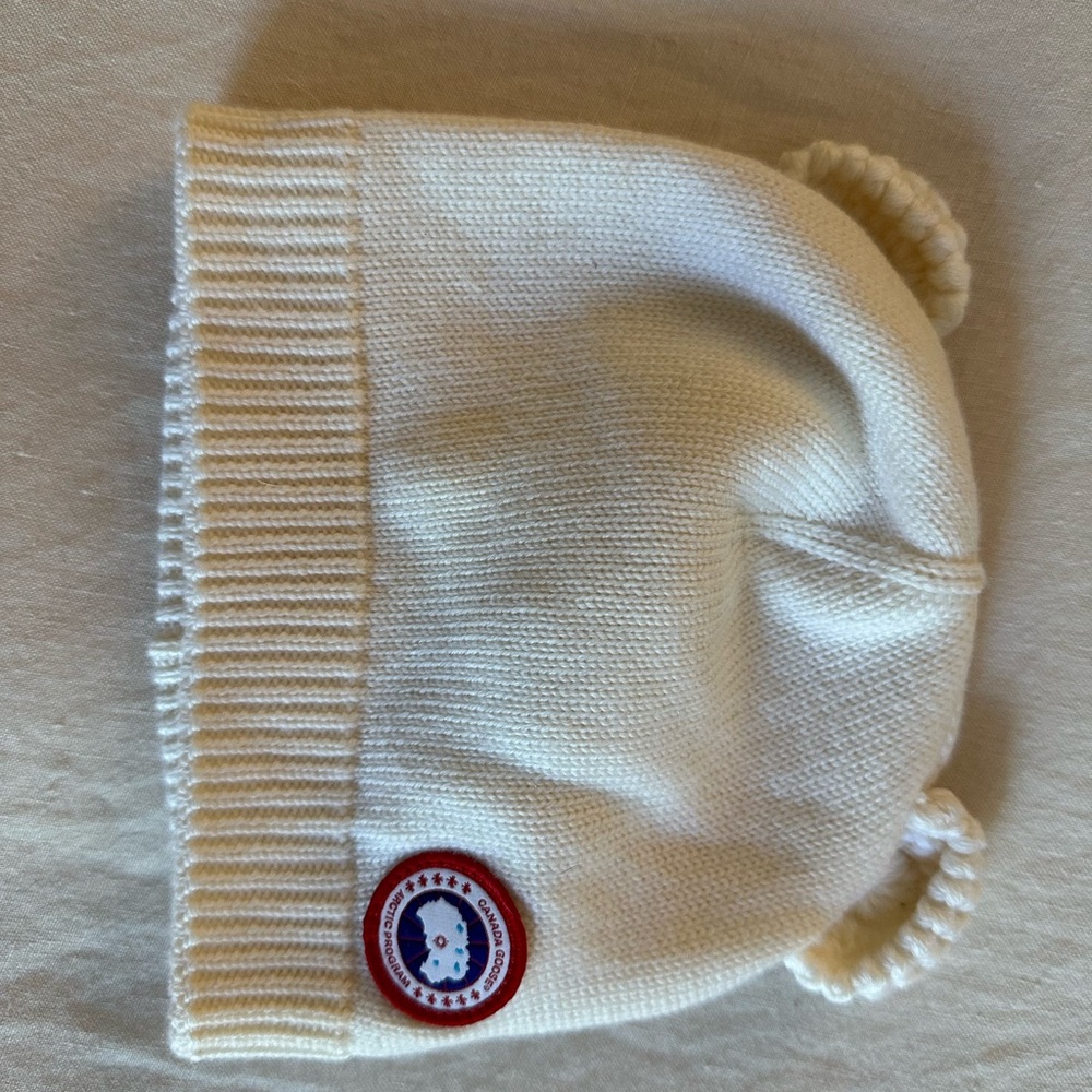 Canada Goose Cream Knit Baby Hat with Bear Ears - RARE, never worn